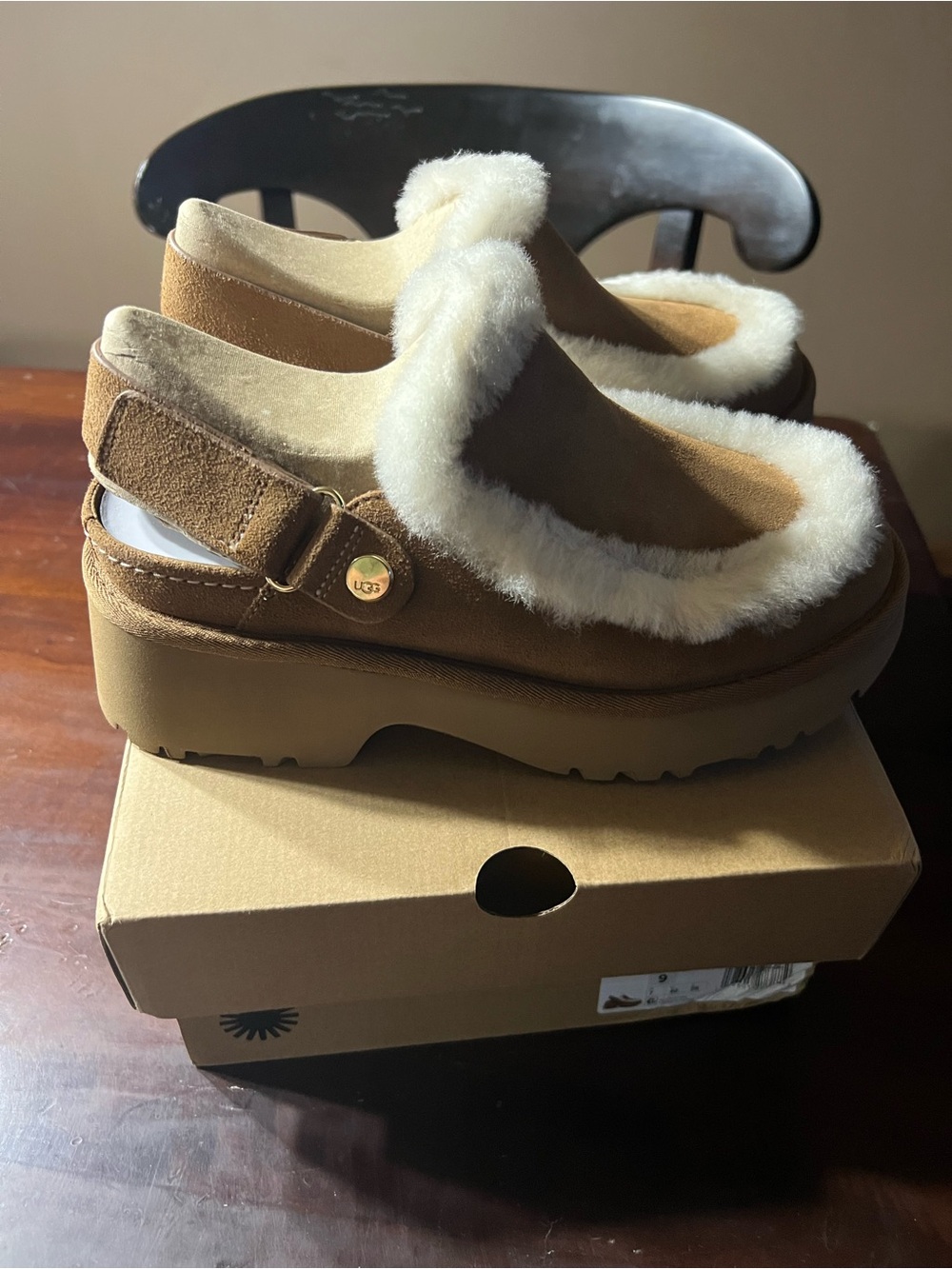 UGG Esmee clog Shearling-Trim Slingback NEW color chestnut - Picture 10 of 13